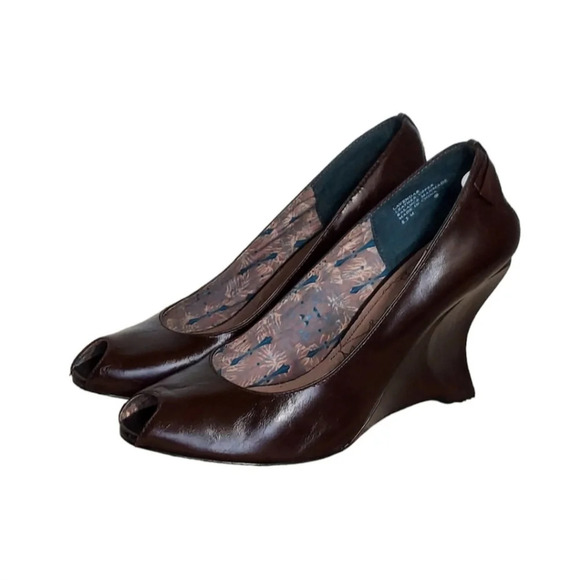 Kenzie Leather‎ Sculptured Wedge Peep Toe Heels Burgundy Brown Color Unique - Picture 1 of 16